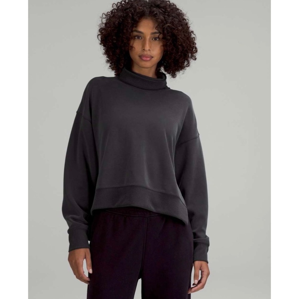 Lululemon Softstreme‎ Turtleneck Pullover Sweatshirt Charcoal Grey Size 2